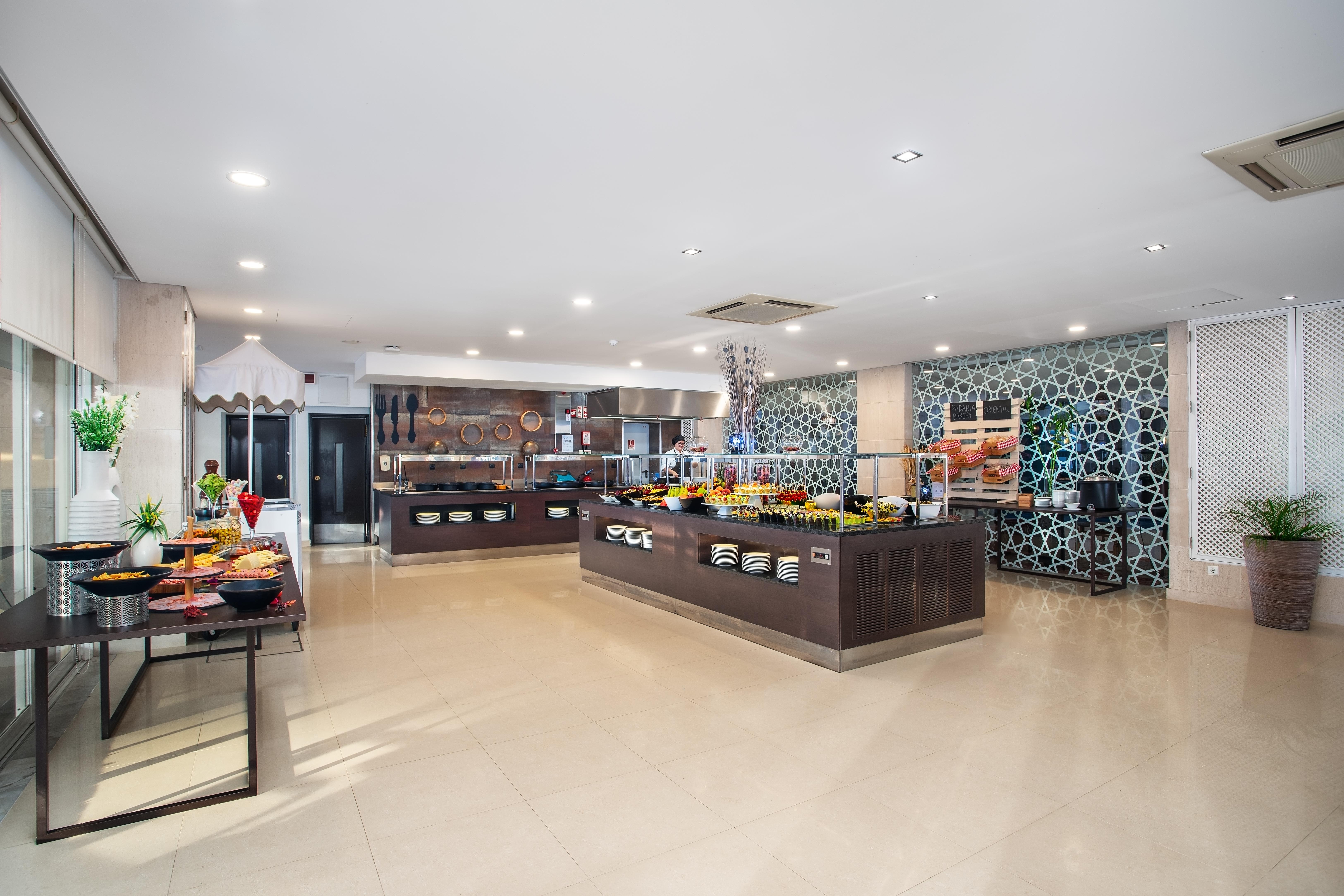 Ap Oriental Beach - Adults Friendly Portimao Exterior photo