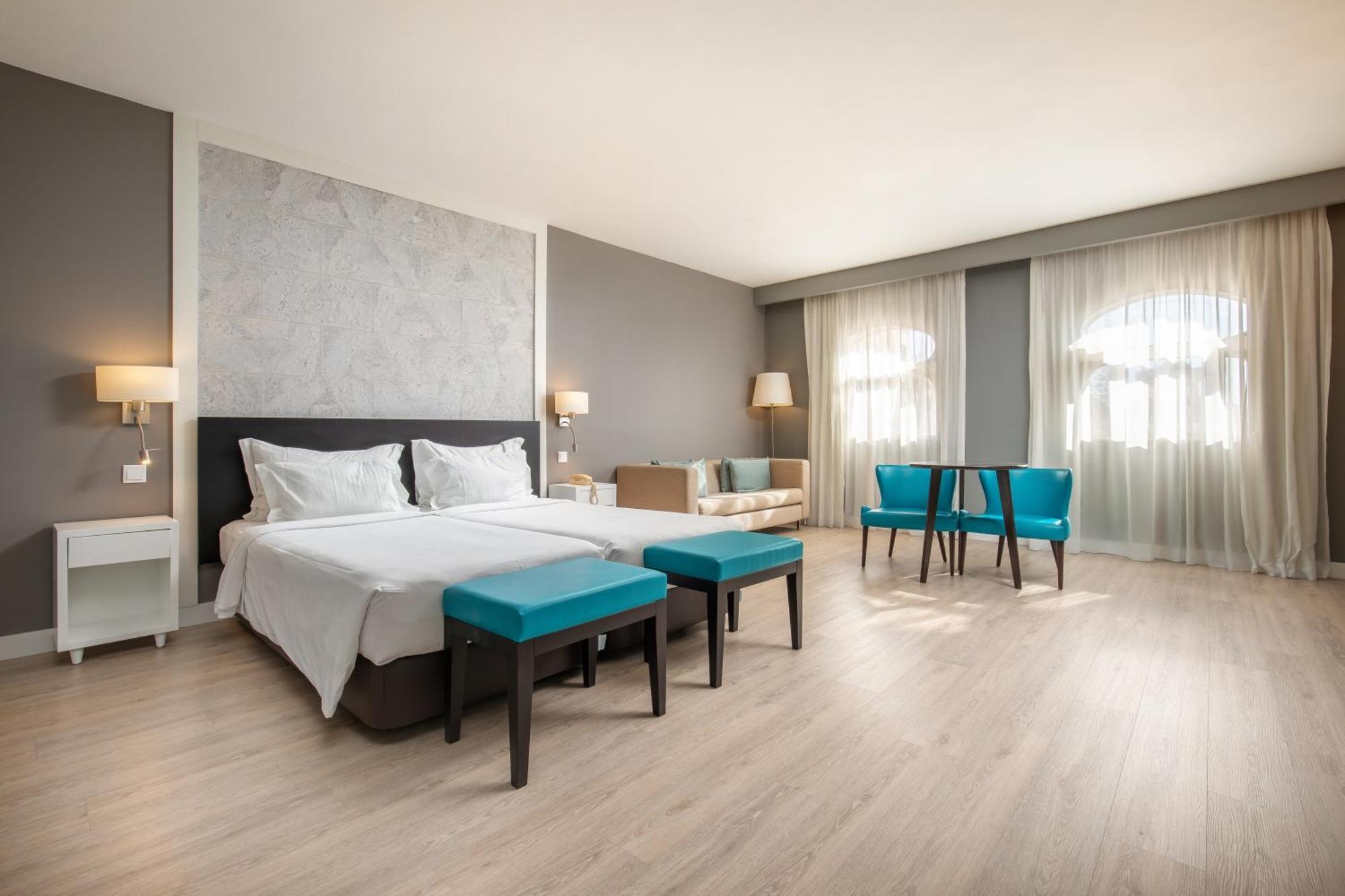 Ap Oriental Beach - Adults Friendly Portimao Exterior photo